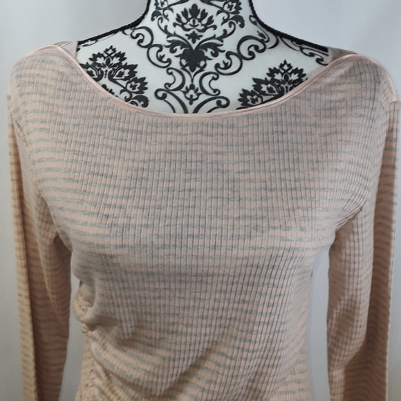 William Rast Ruched Top - Picture 2 of 5